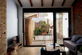 Charming Apartment with interior terrace in Cabanyal near the Beach